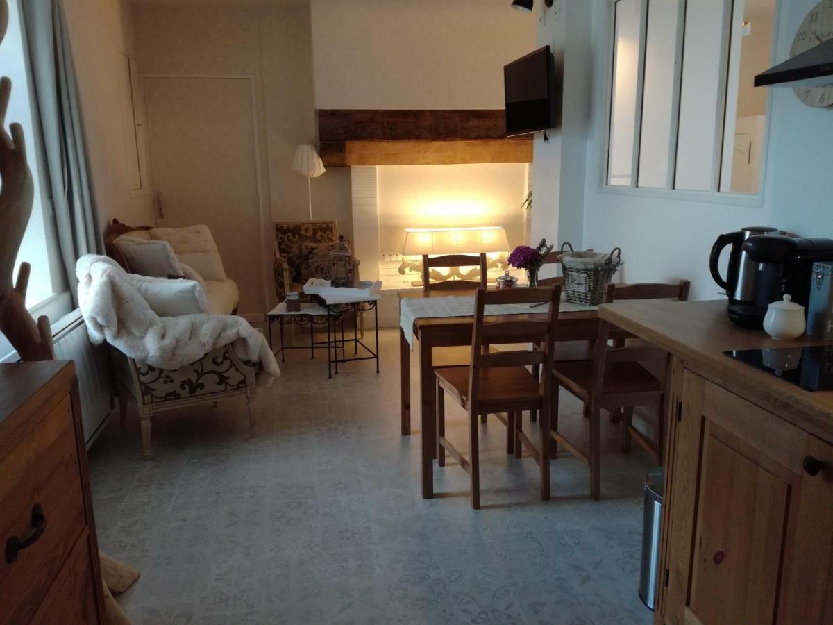 Manoir De La Guignardiere - Charme Et Douceur Chavagne Esterno foto